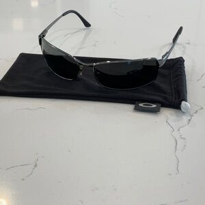 Like new Ray-Ban polarized sunglasses
